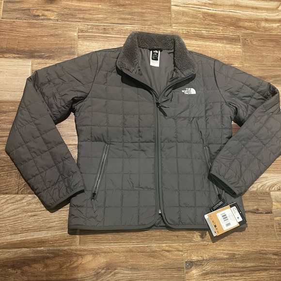 The North Face Women’s Junction Insulated Jacket - Picture 2 of 3